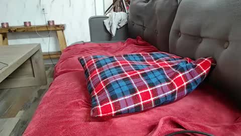 Snapshot of i_fetishize_u chatting on February 16, 2025, 9:59 pm ShortStuff online show from February 16, 2025, 9:59 pm