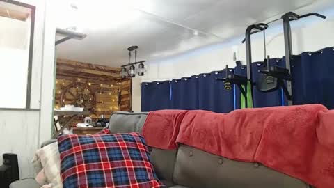 Snapshot of i_fetishize_u chatting on March 11, 2025, 5:35 pm ShortStuff online show from March 11, 2025, 5:35 pm