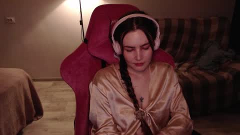 elisabeth online show from March 11, 2025, 5:57 pm