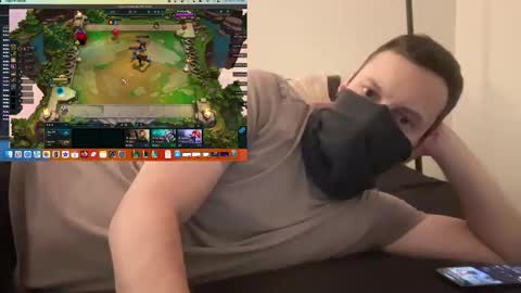 i o ro online show from December 8, 2024, 9:57 am