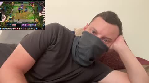 i o ro online show from October 1, 2025, 7:58 am