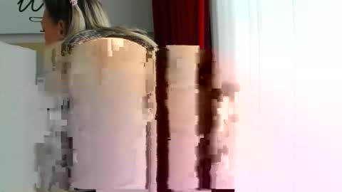 Snapshot of iam_blake chatting on May 19, 2026, 2:18 am Blake online show from May 19, 2026, 2:18 am
