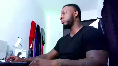 Mr H Independent model online show from September 20, 2025, 1:06 am