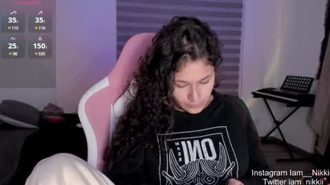 Snapshot of iam_nikki chatting on December 3, 2024, 2:03 am On instagram Imm NikkiHelp me reach 100 likes online show from December 3, 2024, 2:03 am