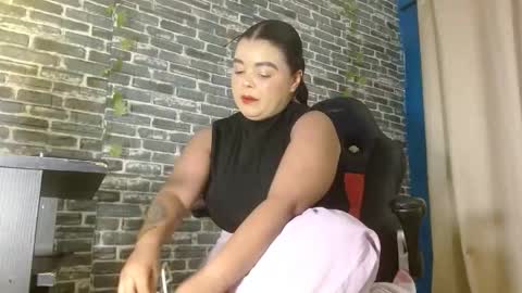 Snapshot of iam_samy__ chatting on November 16, 2025, 11:38 am Samy online show from November 16, 2025, 11:38 am