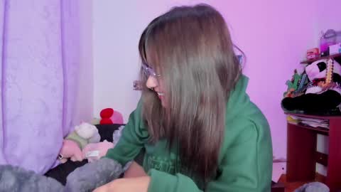 Zoe 3 online show from December 30, 2024, 6:53 am