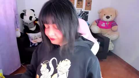 Zoe 3 online show from November 10, 2025, 1:21 pm