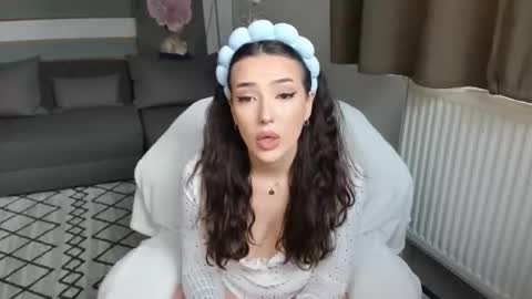 Baby Gal online show from February 20, 2026, 7:21 am