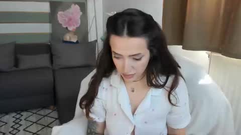 Baby Gal online show from May 26, 2026, 7:15 am
