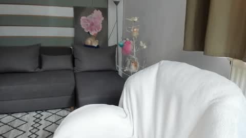 Baby Gal online show from June 8, 2026, 7:53 am