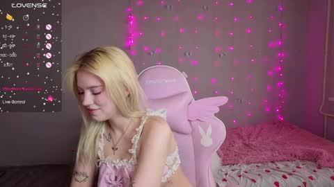 Snapshot of iamcassidy chatting on April 4, 2026, 2:14 pm Cassie STREAMS HERE EVERYDAY online show from April 4, 2026, 2:14 pm