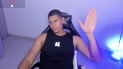 Dylan  independent model  online show from February 6, 2026, 4:17 am