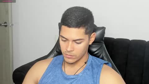 Dylan  independent model  online show from April 23, 2026, 4:09 pm