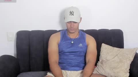 Dylan  independent model  online show from April 24, 2026, 1:02 pm