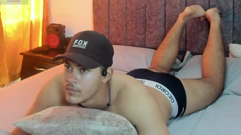 Dylan  independent model  online show from April 27, 2026, 4:38 pm