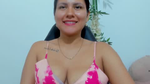 Snapshot of iamevaaa chatting on December 1, 2024, 4:29 pm Eva online show from December 1, 2024, 4:29 pm