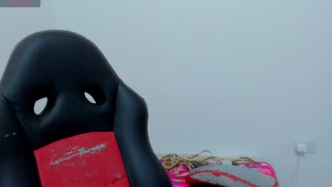 Snapshot of iamevaaa chatting on February 14, 2025, 3:11 am Eva online show from February 14, 2025, 3:11 am