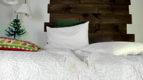 Snapshot of iamgabriela_ chatting on December 6, 2024, 3:22 pm Gabriela online show from December 6, 2024, 3:22 pm