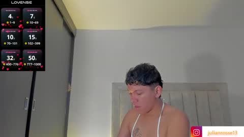 Snapshot of iamjulian_ chatting on May 13, 2026, 11:29 am Juliiiiian online show from May 13, 2026, 11:29 am