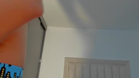 Snapshot of iamjulian_ chatting on June 15, 2026, 11:34 am Juliiiiian online show from June 15, 2026, 11:34 am