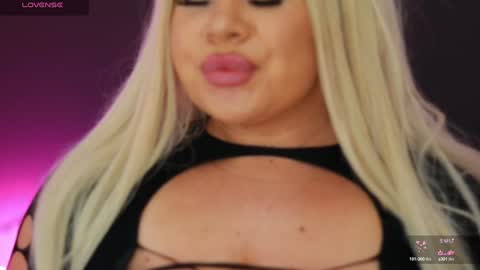 Snapshot of iamlila chatting on December 1, 2024, 9:04 pm Lila online show from December 1, 2024, 9:04 pm