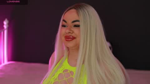 Snapshot of iamlila chatting on December 17, 2024, 6:42 pm Lila online show from December 17, 2024, 6:42 pm