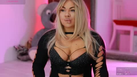 Snapshot of iamlila chatting on March 12, 2025, 5:17 pm Lila online show from March 12, 2025, 5:17 pm