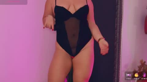 Snapshot of iamlila chatting on November 18, 2025, 5:28 pm Lila online show from November 18, 2025, 5:28 pm