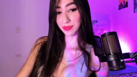 Snapshot of iammelody_ chatting on June 25, 2026, 2:22 am Mel online show from June 25, 2026, 2:22 am