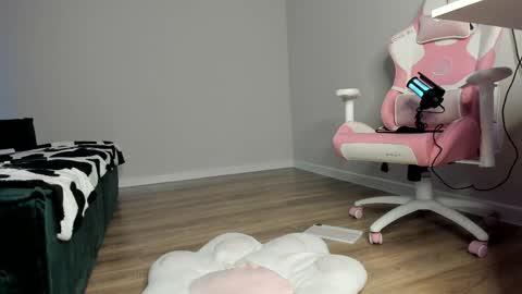 Snapshot of iampiggygirl chatting on May 26, 2026, 6:04 pm Dilya online show from May 26, 2026, 6:04 pm