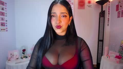 Snapshot of iamroxanne chatting on July 7, 2026, 3:42 am Camila online show from July 7, 2026, 3:42 am