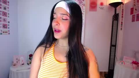 Snapshot of iamroxanne chatting on July 18, 2026, 4:05 am Camila online show from July 18, 2026, 4:05 am