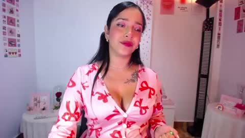 Snapshot of iamroxanne chatting on July 20, 2026, 5:44 am Camila online show from July 20, 2026, 5:44 am