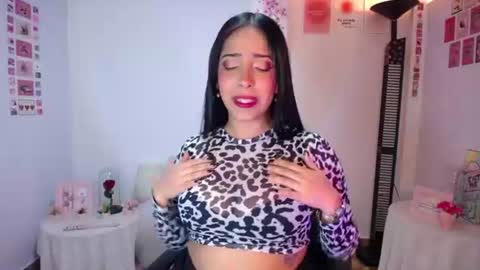Snapshot of iamroxanne chatting on July 28, 2026, 4:41 am Camila online show from July 28, 2026, 4:41 am