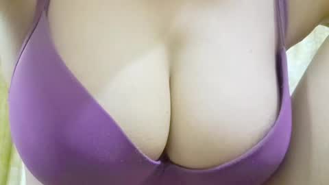 Snapshot of iamsomeone1234 chatting on May 27, 2026, 6:27 pm Iamnidhicam online show from May 27, 2026, 6:27 pm