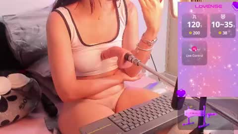 Snapshot of iamstephanie13 chatting on July 27, 2026, 4:52 am Steph - Online Again - 1 DECEMBER online show from July 27, 2026, 4:52 am