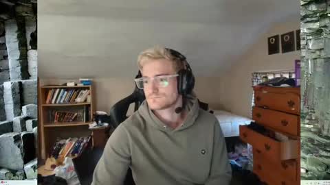 Snapshot of iamtommyparker chatting on November 10, 2025, 3:11 pm iamtommyparker online show from November 10, 2025, 3:11 pm