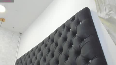 Snapshot of ian_castillo_ chatting on March 10, 2025, 11:10 am IAN CASTILLO online show from March 10, 2025, 11:10 am