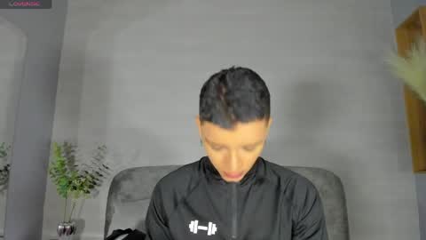 Snapshot of ian_castillo_ chatting on June 2, 2026, 11:12 am IAN CASTILLO online show from June 2, 2026, 11:12 am