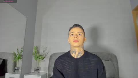 Snapshot of ian_castillo_ chatting on June 8, 2026, 11:10 am IAN CASTILLO online show from June 8, 2026, 11:10 am