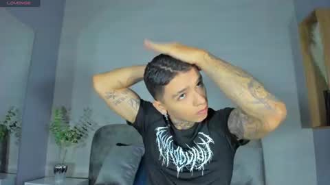 Snapshot of ian_castillo_ chatting on June 11, 2026, 11:08 am IAN CASTILLO online show from June 11, 2026, 11:08 am