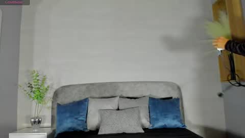 Snapshot of ian_castillo_ chatting on July 28, 2026, 11:05 am IAN CASTILLO online show from July 28, 2026, 11:05 am