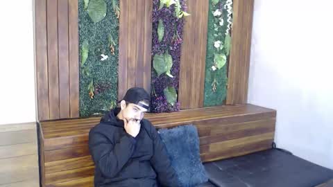 Ian Davis online show from October 22, 2025, 11:54 am