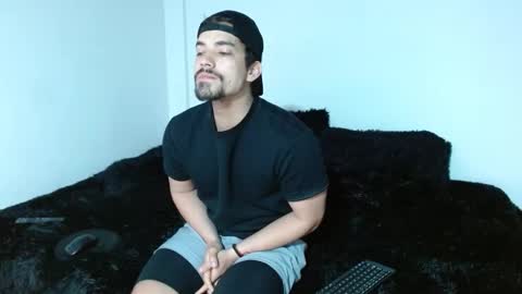 Ian Davis online show from November 4, 2025, 3:49 am