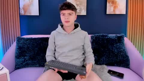 Ian  online show from April 25, 2026, 12:52 pm
