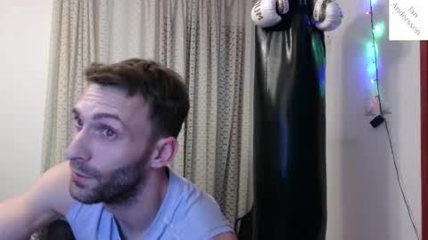 Snapshot of ianandersson27 chatting on December 18, 2024, 8:36 pm Ian Andersson online show from December 18, 2024, 8:36 pm