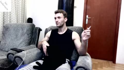 Snapshot of ianandersson27 chatting on January 15, 2025, 3:33 am Ian Andersson online show from January 15, 2025, 3:33 am