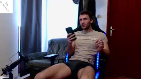 Snapshot of ianandersson27 chatting on January 28, 2025, 8:04 am Ian Andersson online show from January 28, 2025, 8:04 am