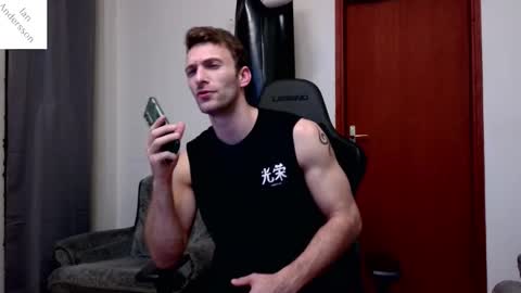 Snapshot of ianandersson27 chatting on February 1, 2025, 2:58 am Ian Andersson online show from February 1, 2025, 2:58 am