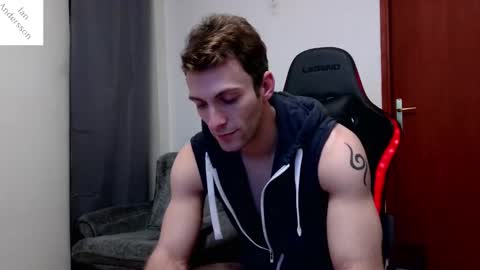 Snapshot of ianandersson27 chatting on February 11, 2025, 11:33 pm Ian Andersson online show from February 11, 2025, 11:33 pm